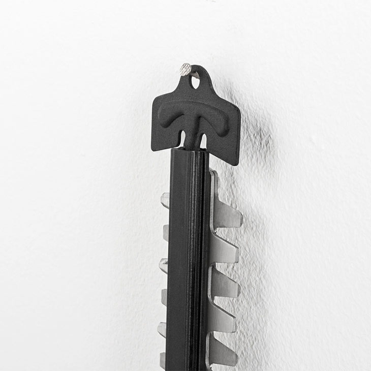 Отверстие на защитном элементе ножа у Karcher HGE 36-60 Battery Set
